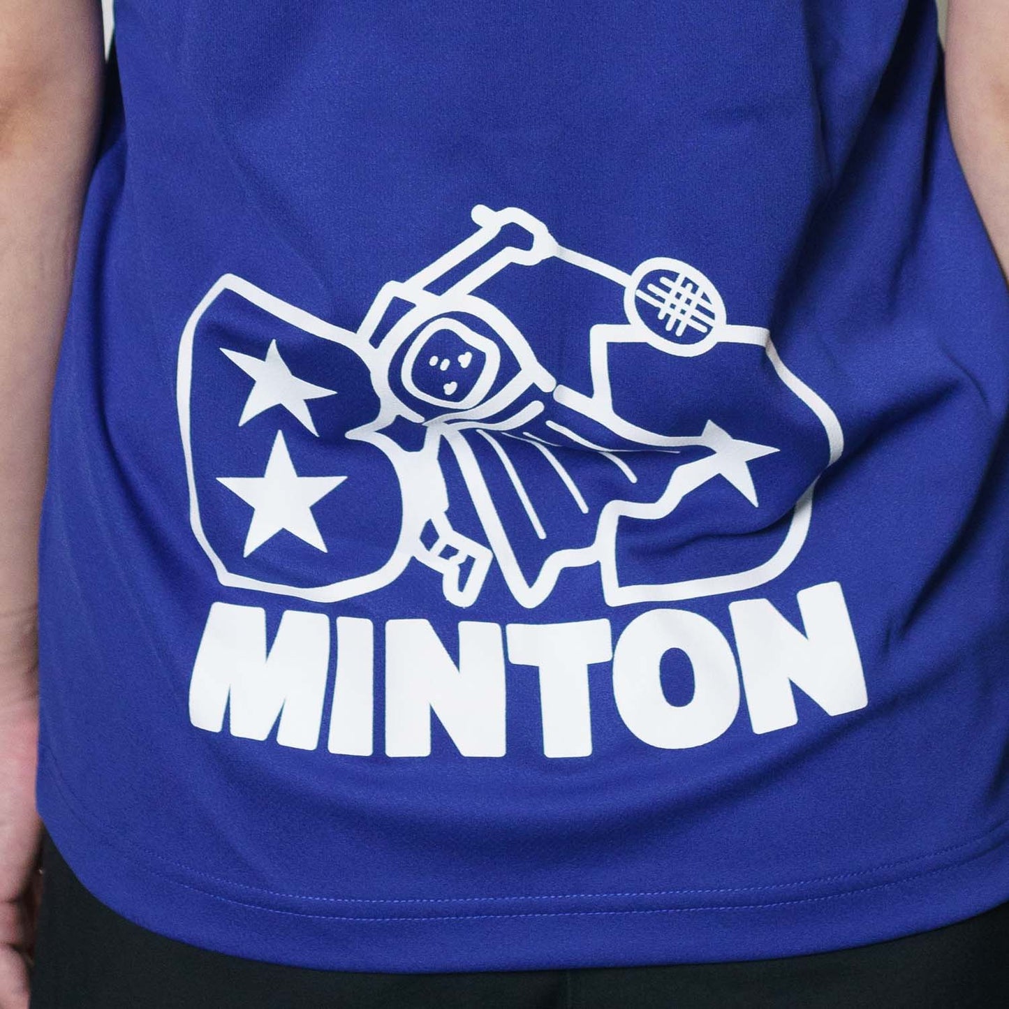 【売り尽くしセール対象】minton 背面スターTシャツ