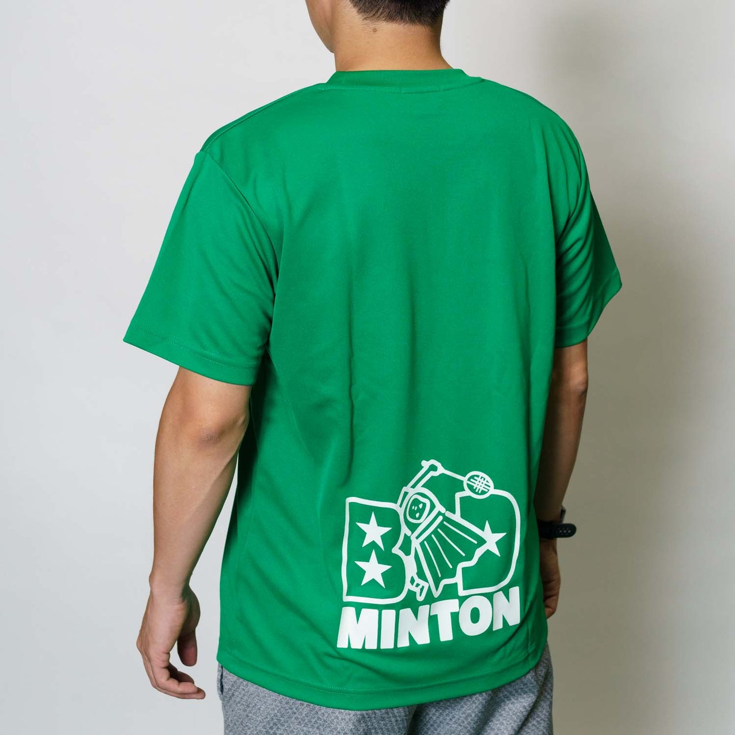 【売り尽くしセール対象】minton 背面スターTシャツ
