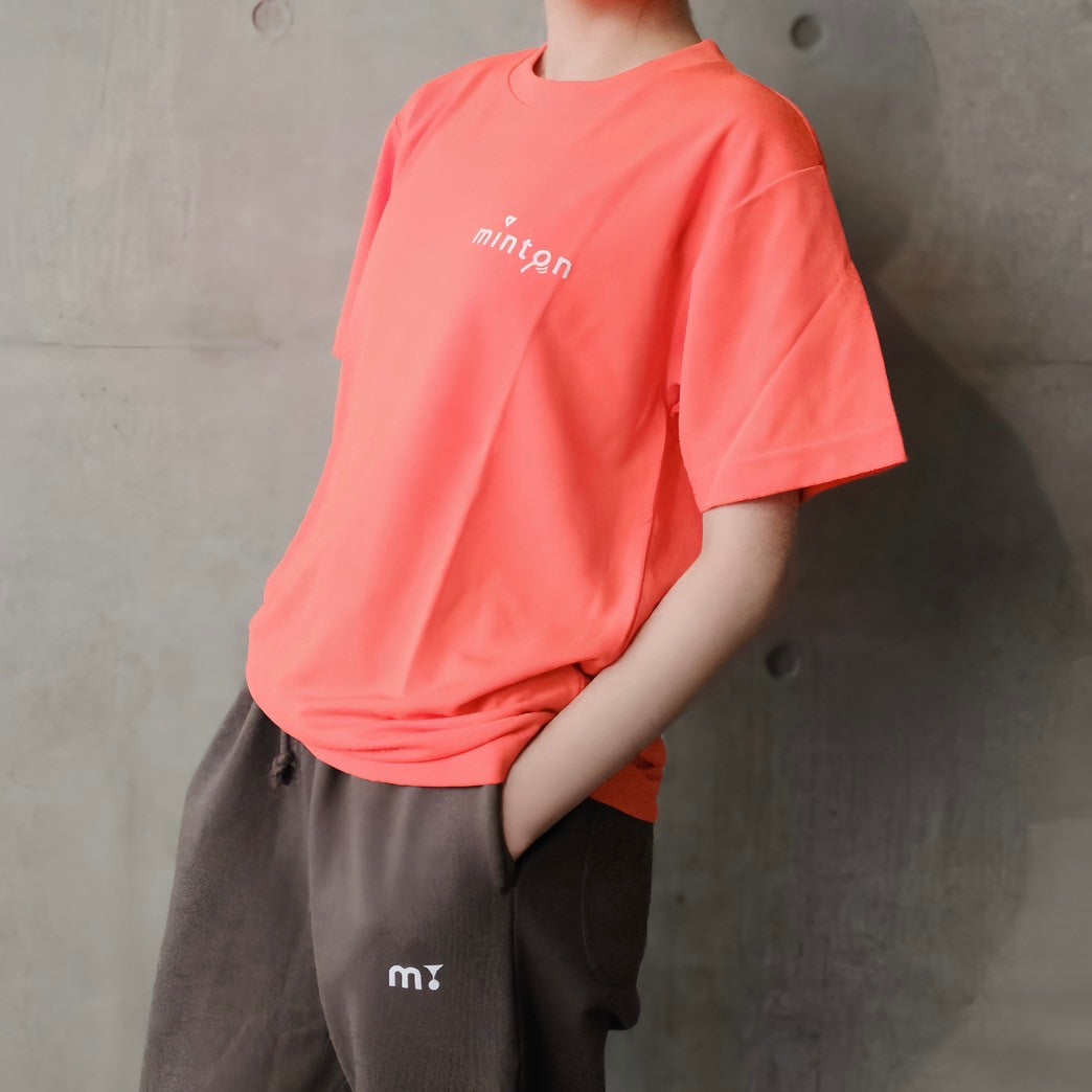 minton 背面スターTシャツ